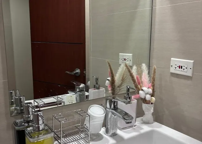 Cozy & Aesthetic 1 Bedroom In Bgc *